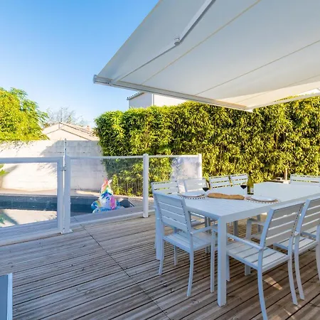 Maison Familiale Avec Piscine *